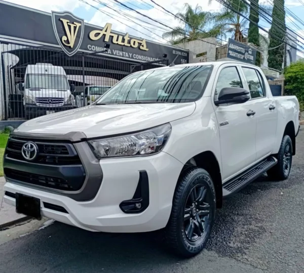 HILUX 2022 - Image 3