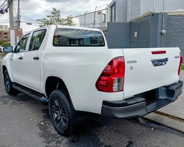 HILUX 2022 - Image 11