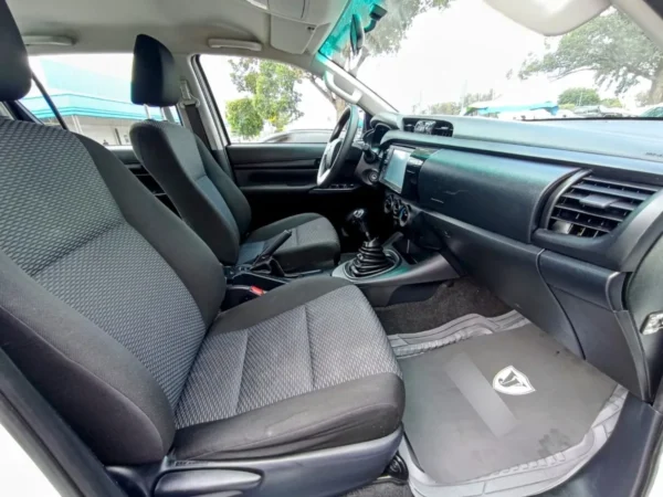 HILUX 2022 - Image 12