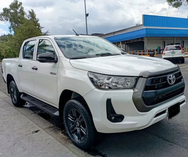 HILUX 2022 - Image 15